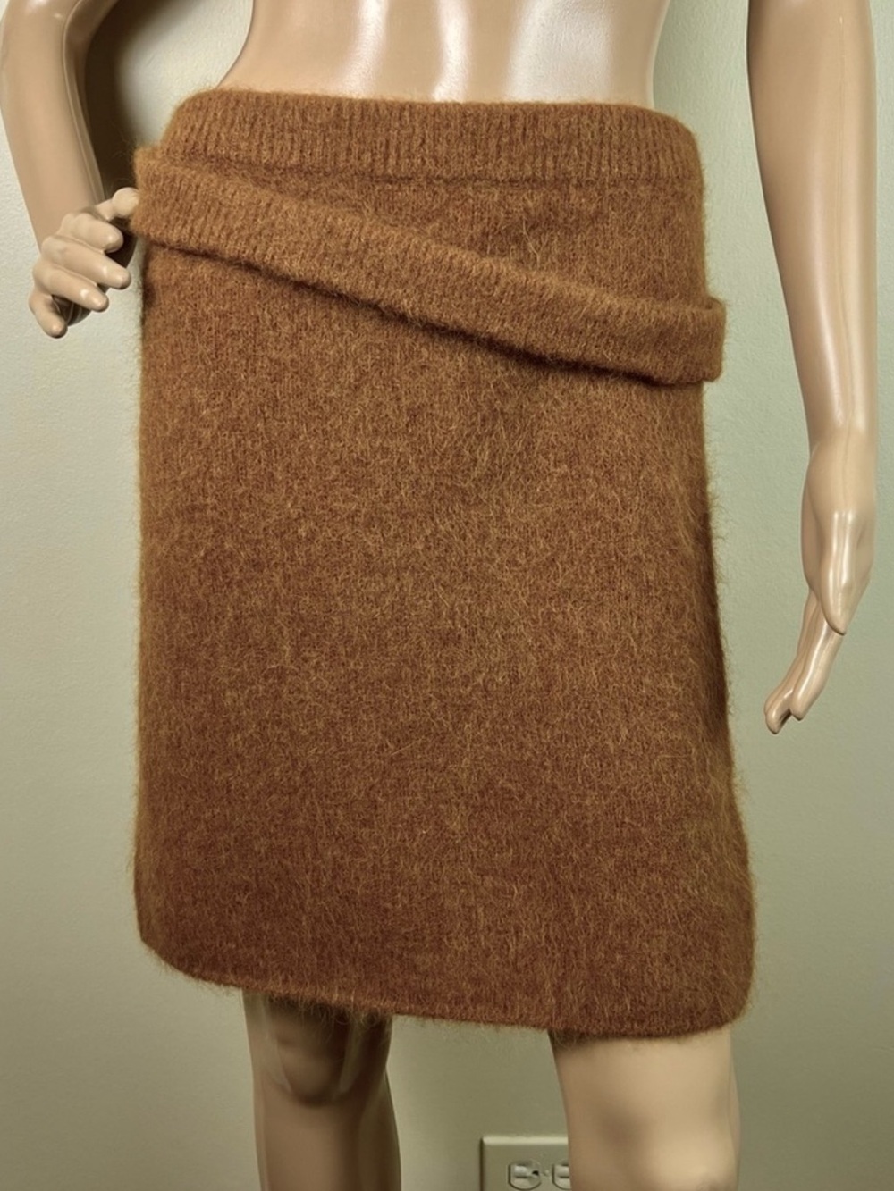 HELMUT LANG REVOLVE BROWN KNIT MINI SKIRT - Picture 2 of 8